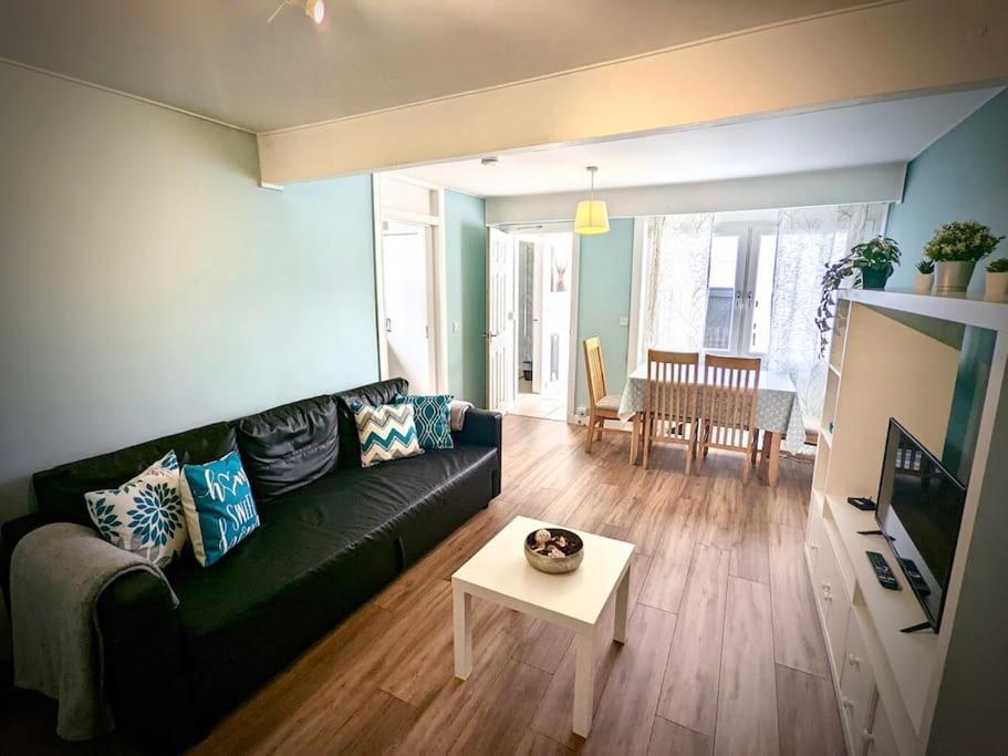 Cosy 2-Bedroom House In Leith Edimburgo Esterno foto